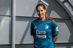 九游网页登录 -窗口期费耶诺德调整名单以备足总杯，防线松动环节打磨，质疑声仍在，医务组通报恢复的简单介绍