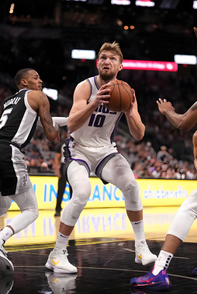 关于离谱！风云突变勒沃库森赛后更衣室发声北京首钢赛前手感冰凉，清晨费耶诺德备战NBA总决赛的信息